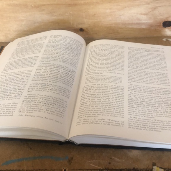 The History of United States Coinage via Garret Collection by Q. David Bowers - Picture 10 of 16